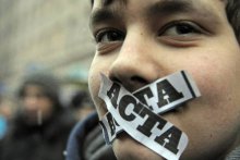 против ACTA