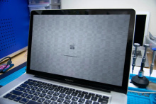 MacBook поломка